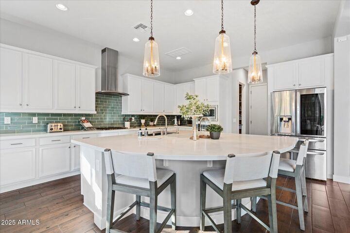 Property Photo:  4615 E Navigator Lane  AZ 85050