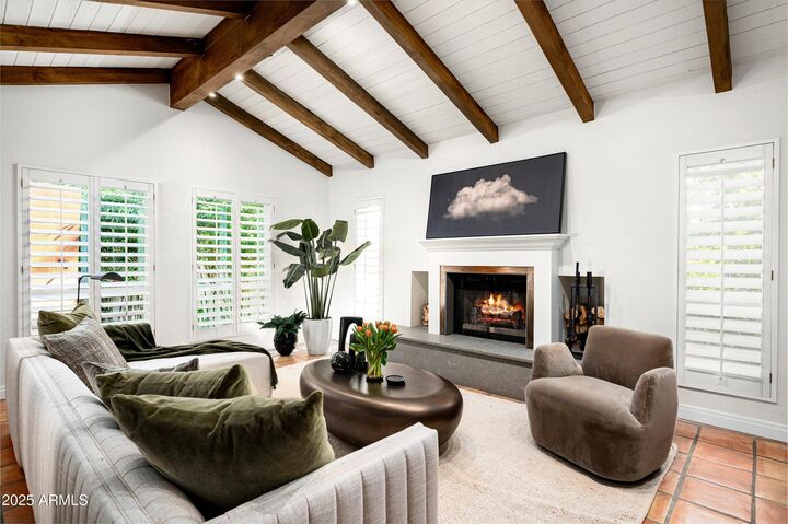 Property Photo: 7360 E Lincoln Drive 1 AZ 85250