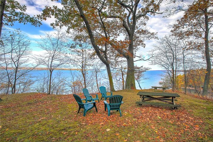 Property Photo:  8048 Lookout Point Road  NY 14521