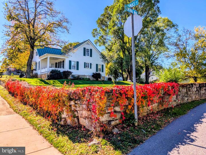 Property Photo:  132 S Thomas St  PA 15522