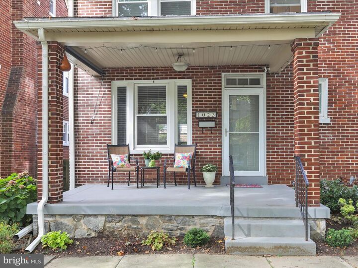 Property Photo:  1023 W Clay Street  PA 17603