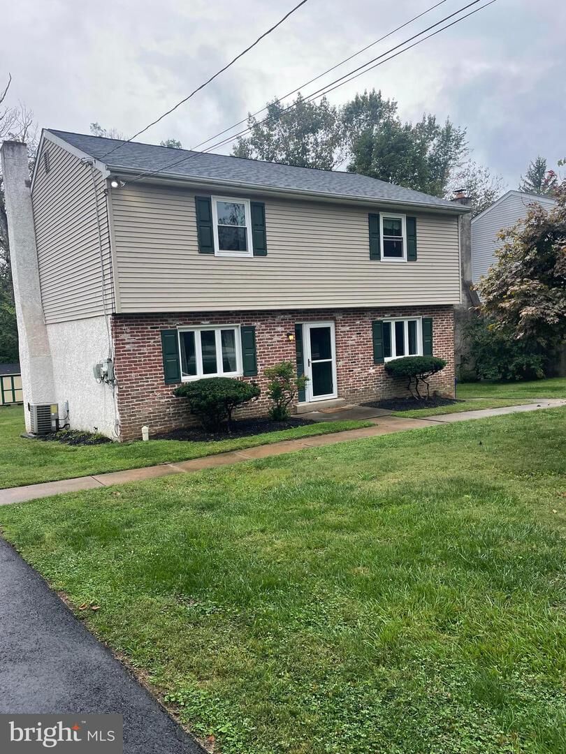 Property Photo:  32 Jones Avenue  PA 19031