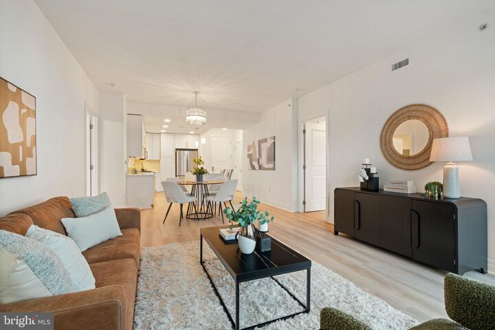 Property Photo: 8220 Crestwood Heights Drive 315 VA 22102