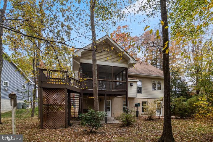 Property Photo: 44087 Granite Way MD 20619