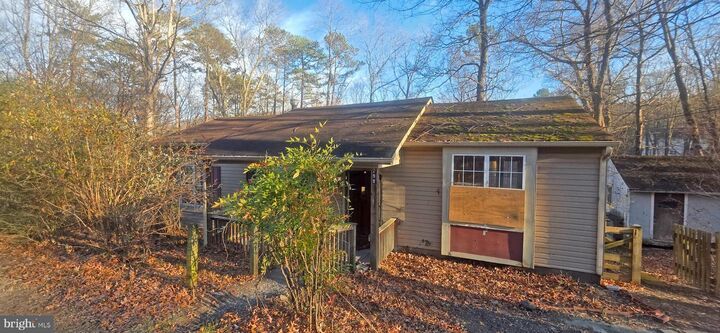 Property Photo:  298 Honey Farm Lane  VA 22630 
