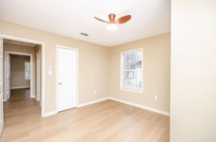 Property Photo:  105 Mitchell St  AR 72034 