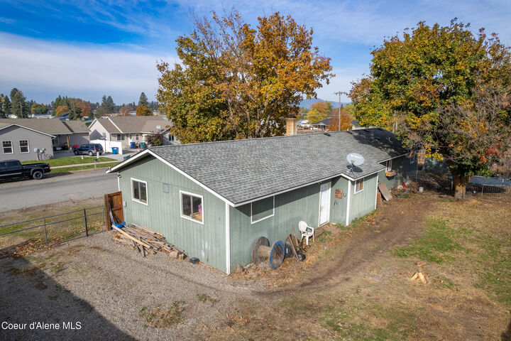 Property Photo:  1164 N Syringa St  ID 83854