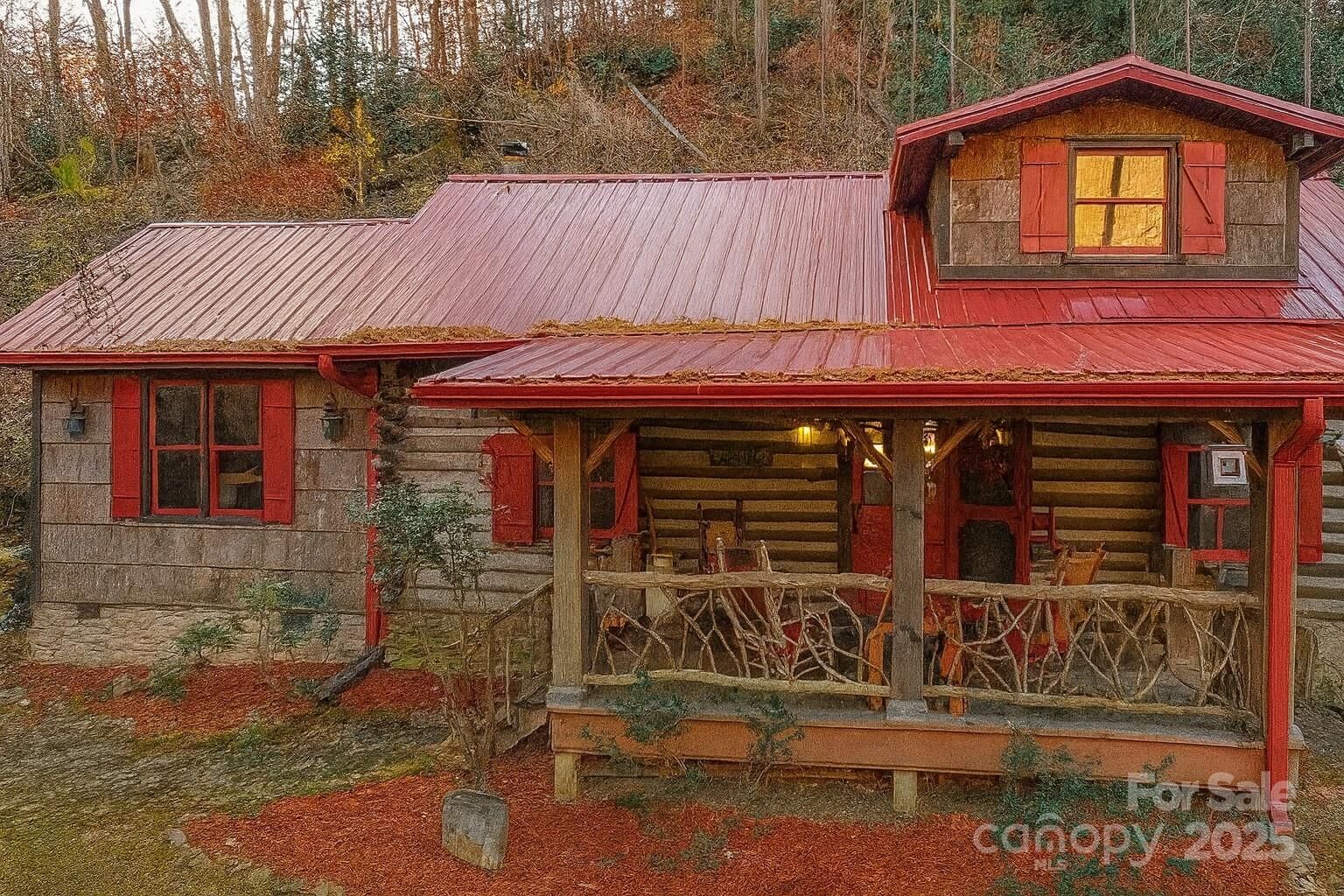 Property Photo:  12 Victoria Rose Lane  NC 28785 