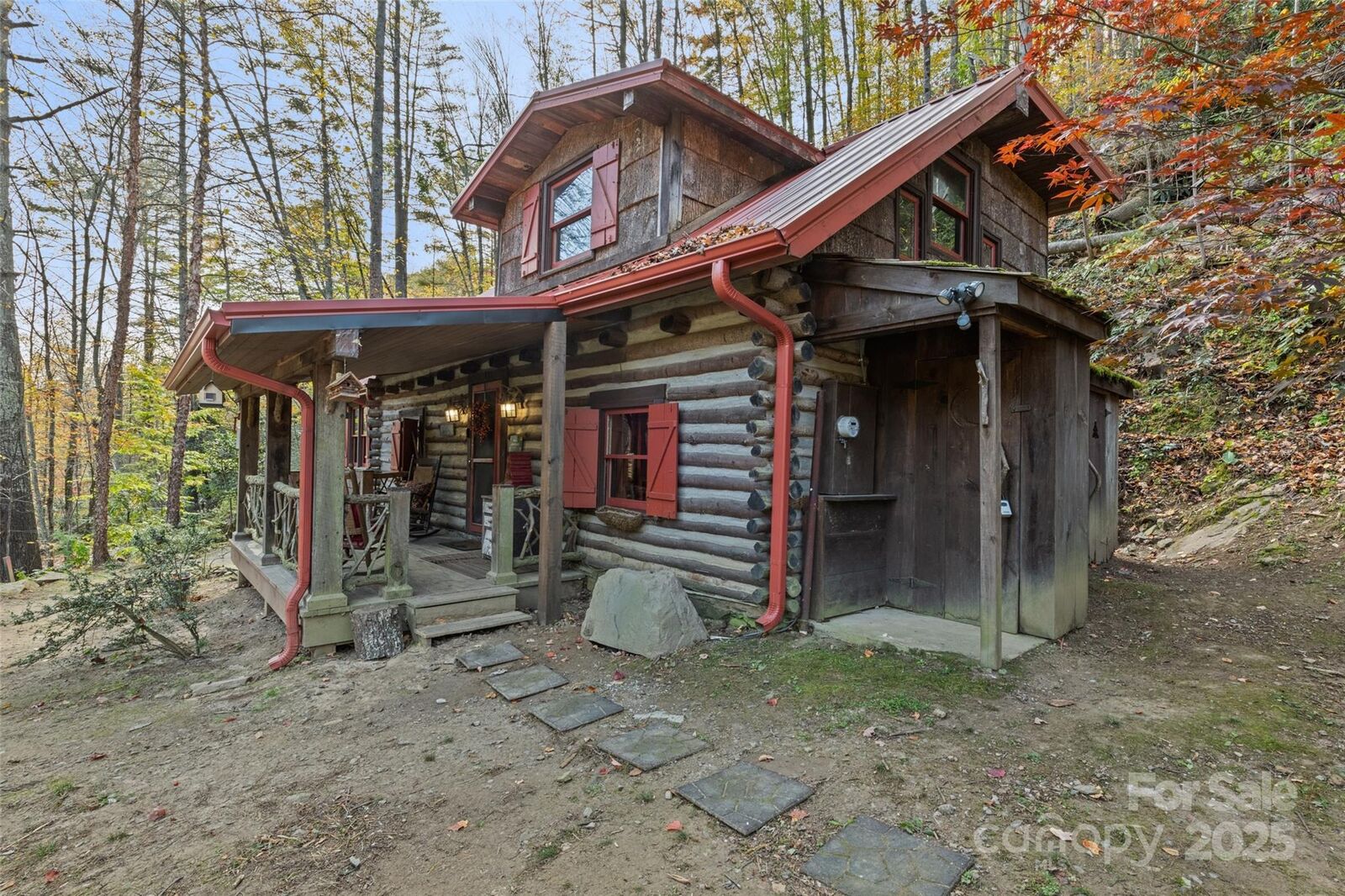 Property Photo:  12 Victoria Rose Lane  NC 28785 