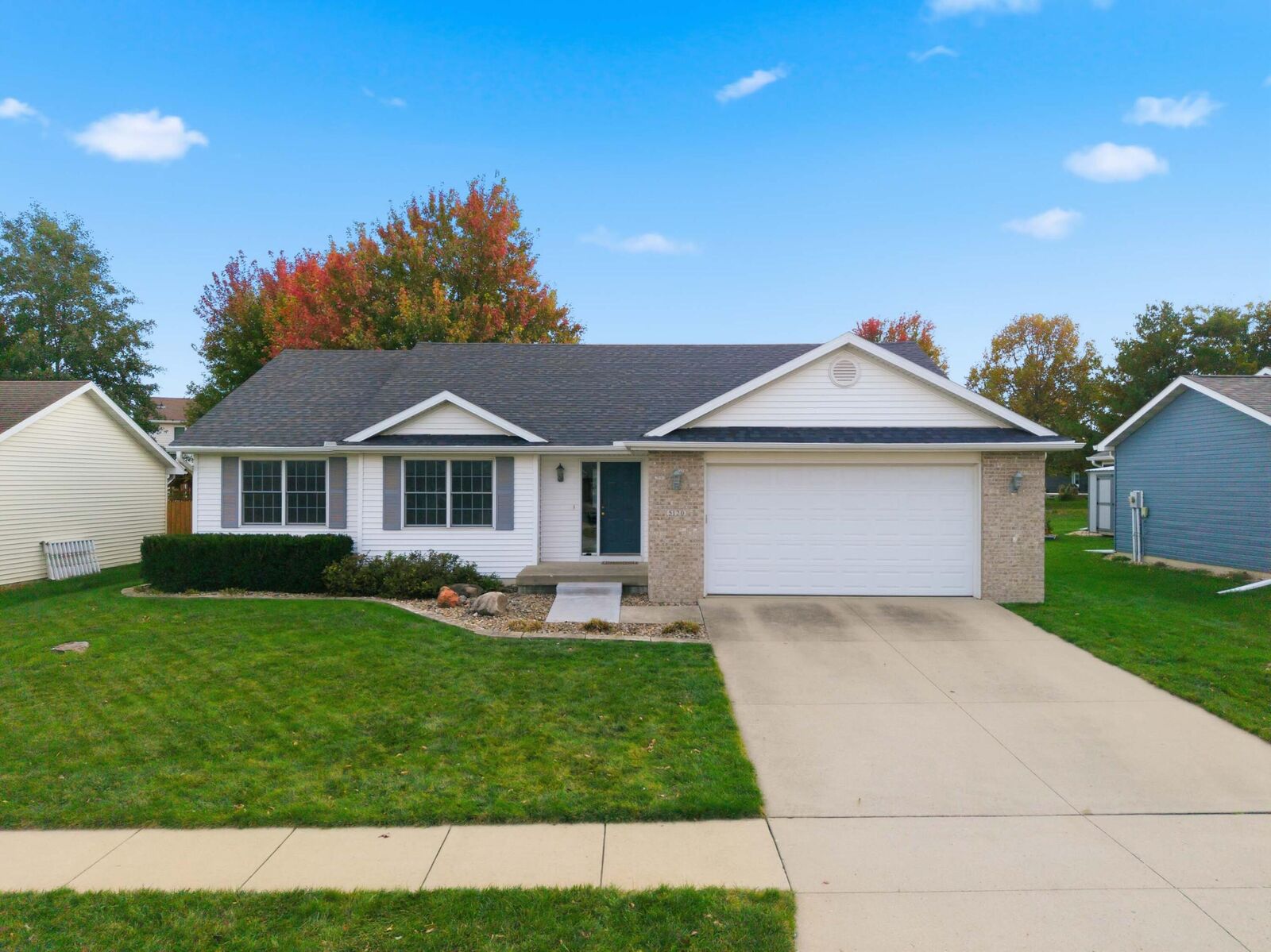Property Photo:  5120 Clemens Boulevard  IA 50014 