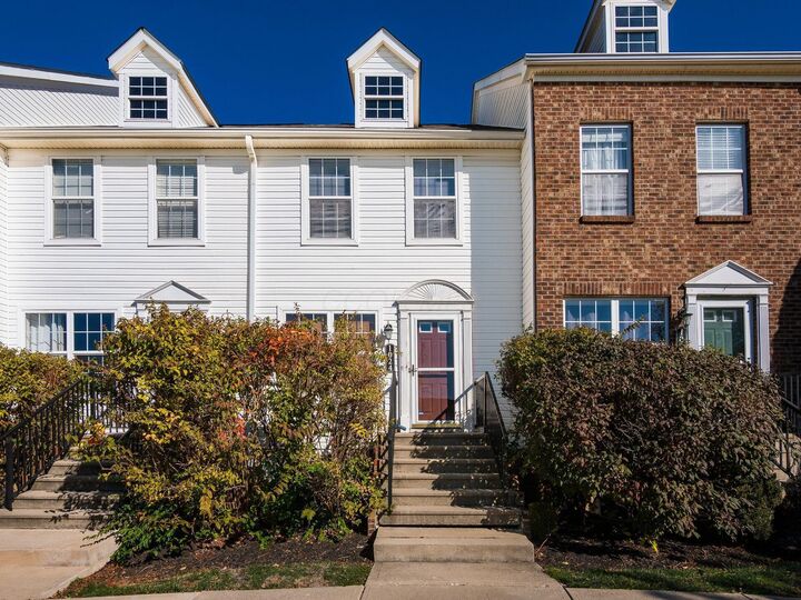 Property Photo: 1024 Hartford Village Boulevard OH 43228