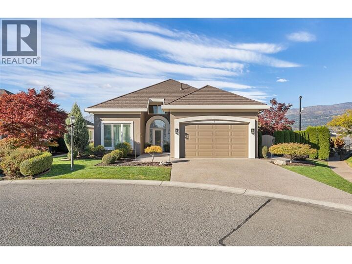 Property Photo:  2368 Abbott Street 9  BC V1Y 9G7