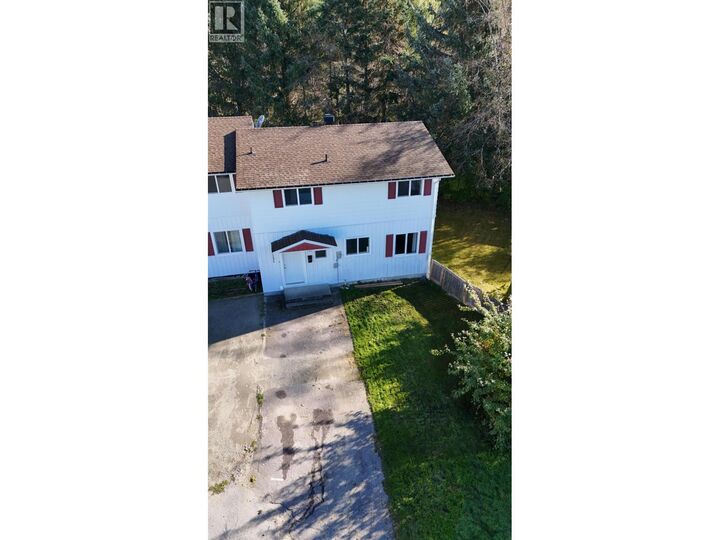 1335 Tweedsmuir Avenue — photo 1