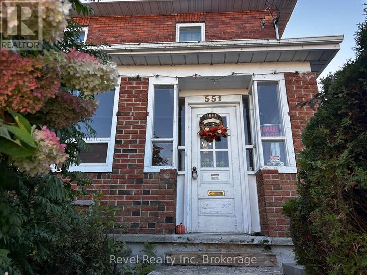 Property Photo:  551 First Avenue East  ON P1B 1K5