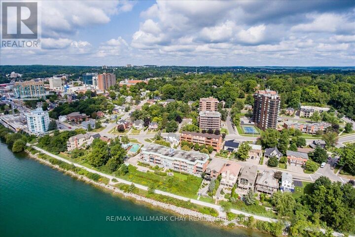 Property Photo:  181 Collier Street 204  ON L4M 5L6 