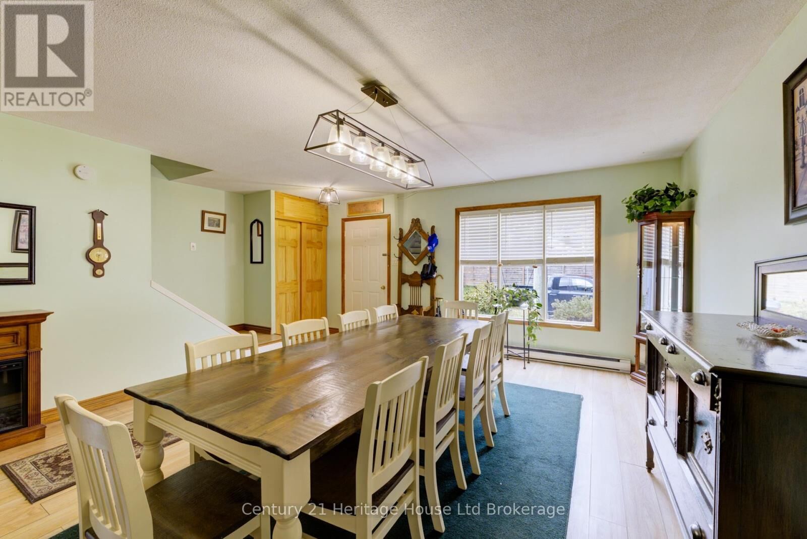 Photo de la propriété:  840 Water Street  ON N4S 1S8