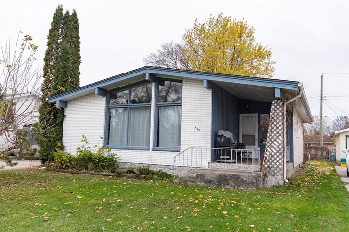 510 Sutherland Avenue  Selkirk MB R1A 0M7 photo