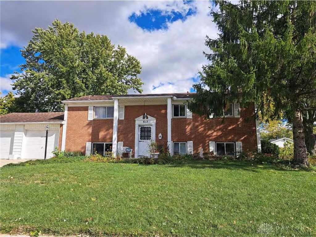 Property Photo:  612 Bennert Drive  OH 45377 