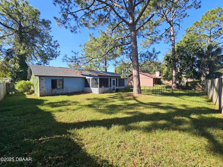 Property Photo:  1519 Rusty Circle  FL 32129