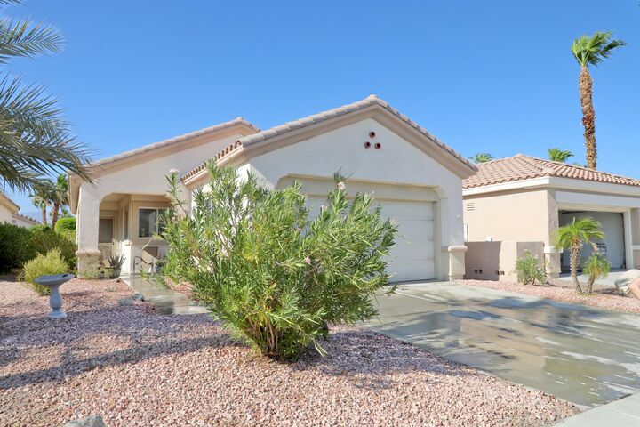 78584 Glastonbury Way  Palm Desert CA 92211 photo