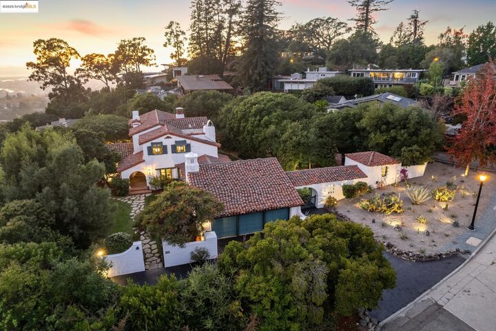 6801 Estates Drive  Oakland CA 94611 photo