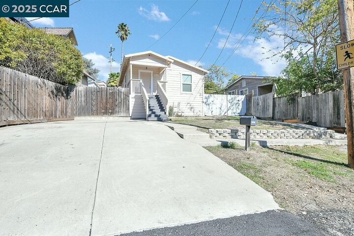 Property Photo:  2381 Monterey Ave  CA 94553