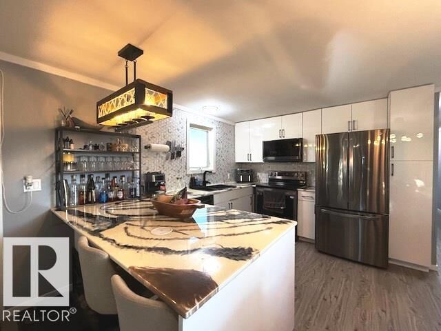 Property Photo:  25 Ridgeway Drive NW  AB T6P 1G4