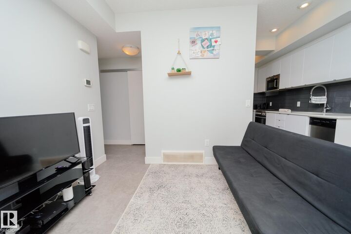 Property Photo:  446 Allard Boulevard SW 70  AB T6W 3S7