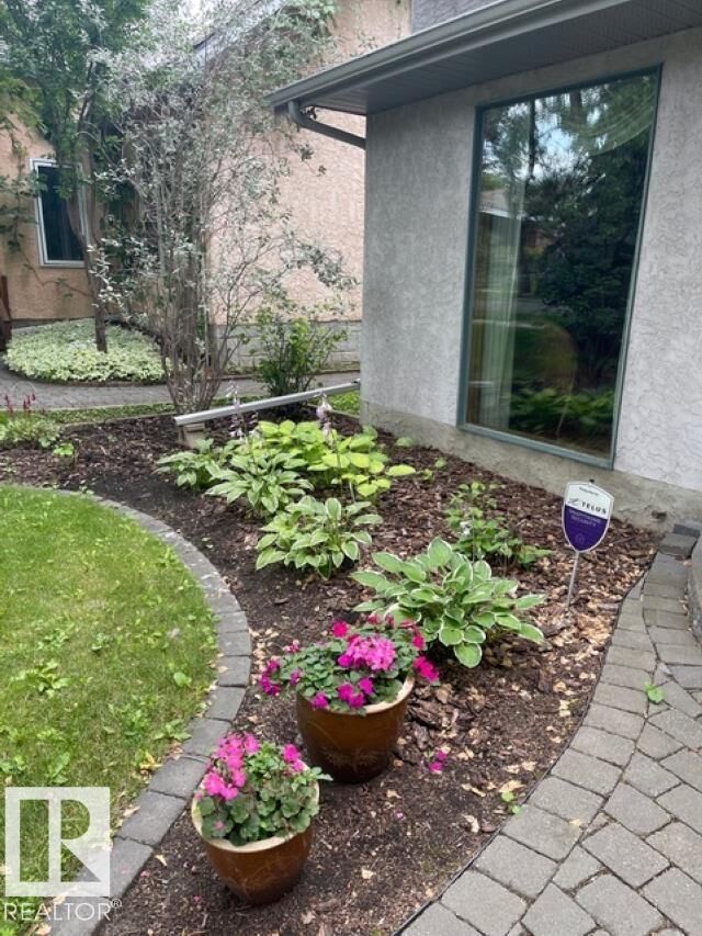 Property Photo:  11531 78 Avenue NW  AB T6G 0N4