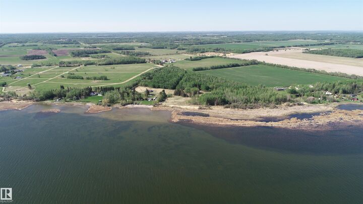 Property Photo: 514 54411 Rge Rd 40 AB T0E 0A0