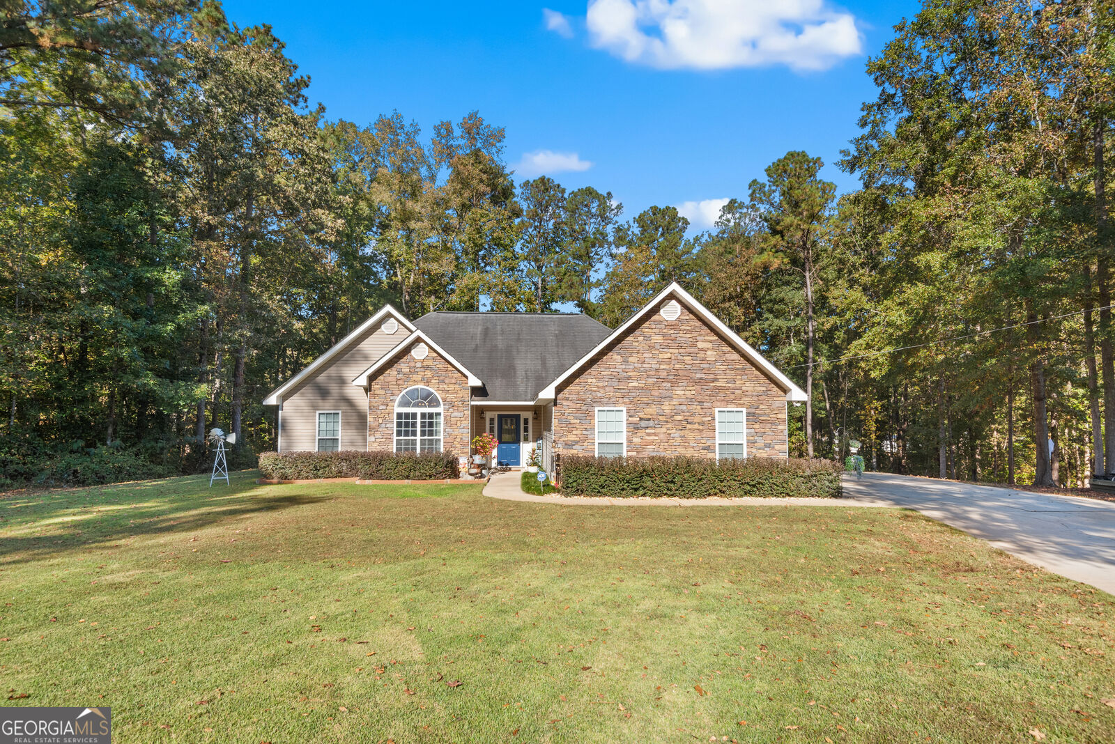 Property Photo:  228 Bradley Road  GA 30233 