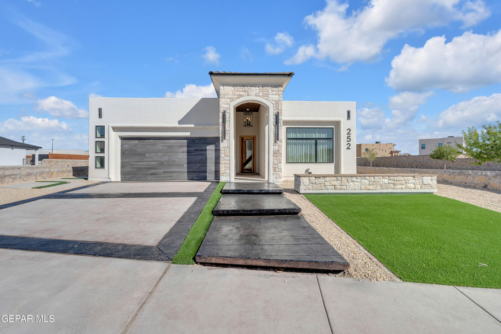 Property Photo:  252 Mar Vista Place  TX 79928 