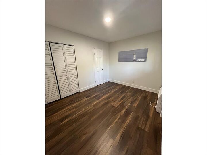 Property Photo:  2300 NW 6th St 8  FL 33311