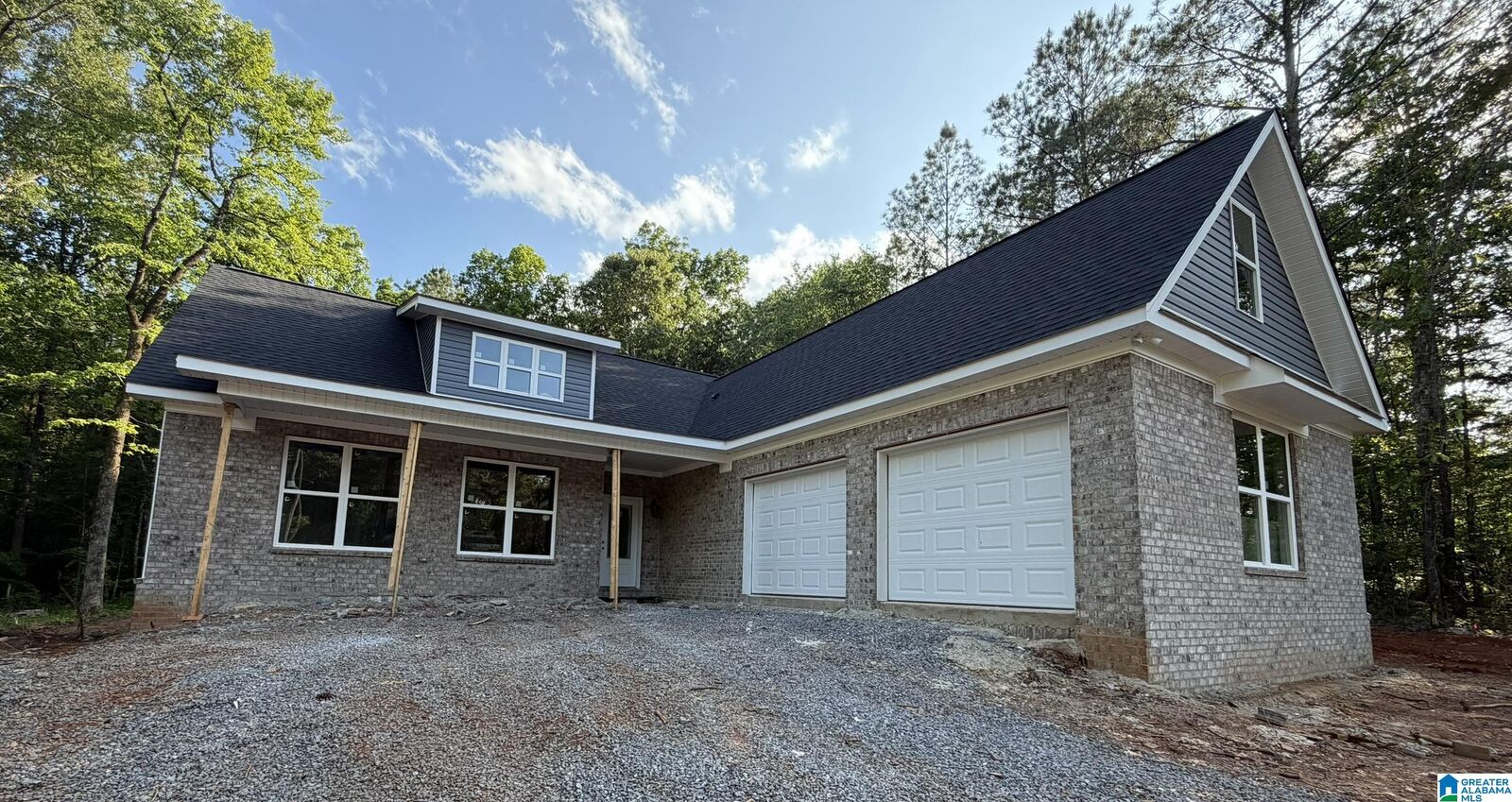 Property Photo: 410 Stonegate Circle AL 35096