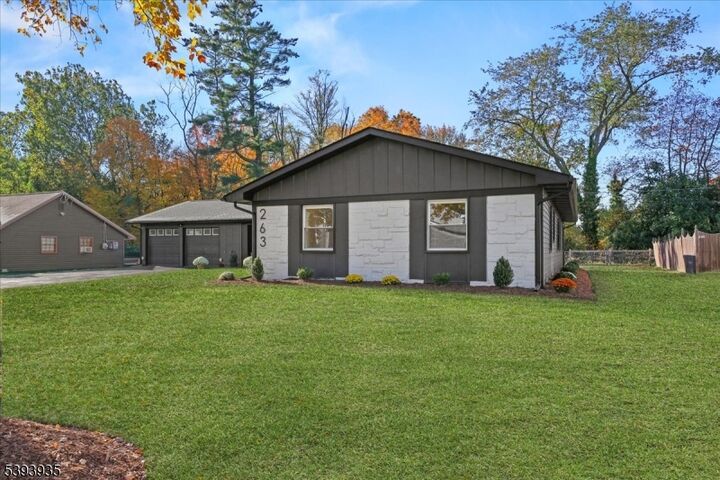 Property Photo:  263 Tiffany Ln  NJ 08046