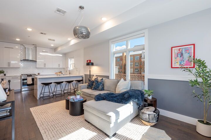 Property Photo: 270 St Pauls Ave 4 NJ 07306