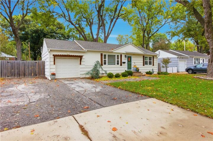 Property Photo:  7918 W 88th Street  KS 66212