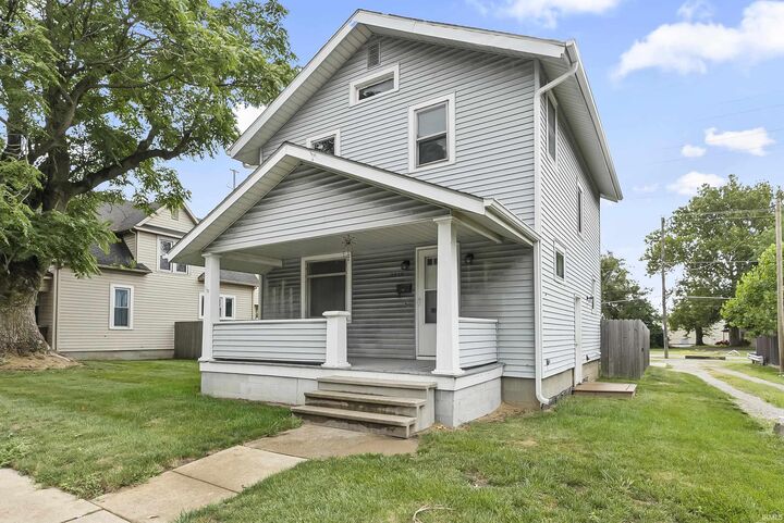 Property Photo:  2338 N Clinton Street  IN 46805-3241 