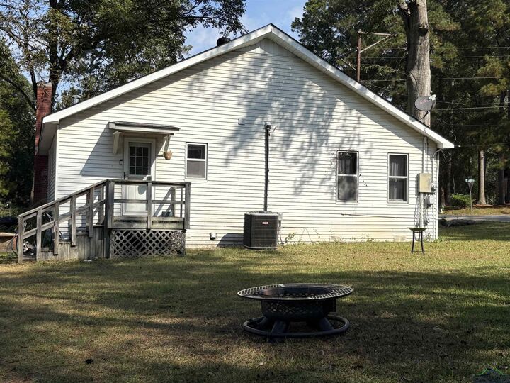 Property Photo:  3306 Fitzgerald  TX 75672-2318