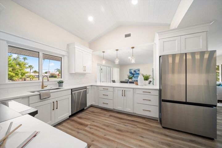 Property Photo:  503 Poinsettia Road  FL 33756