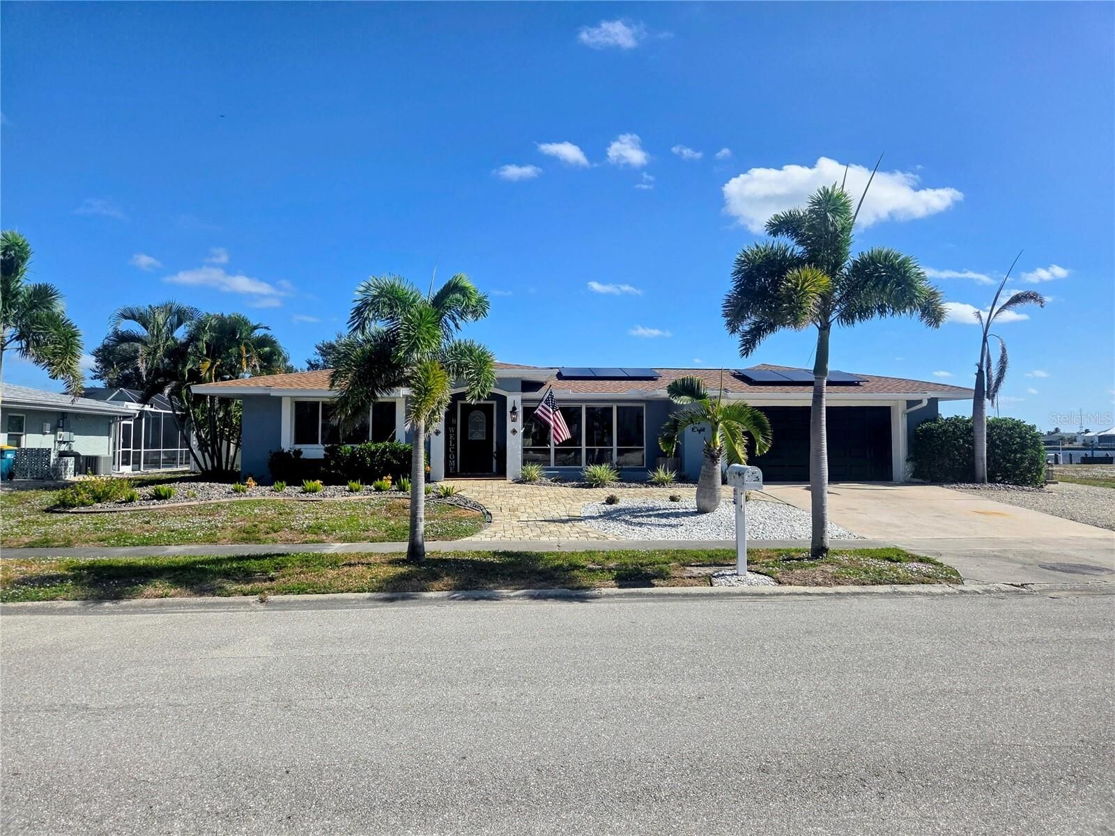 Property Photo:  158 Morgan Lane SE  FL 33952