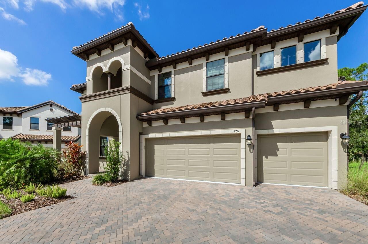 Property Photo: 291 Mossy River Court FL 33511