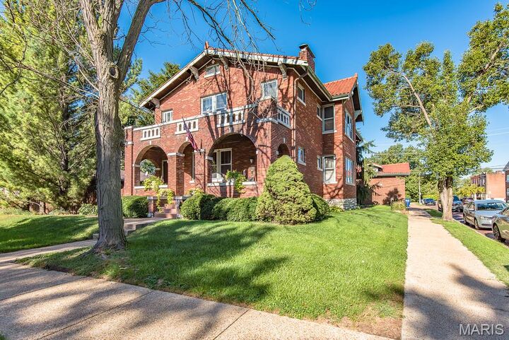 Property Photo:  5301 S Broadway  MO 63111