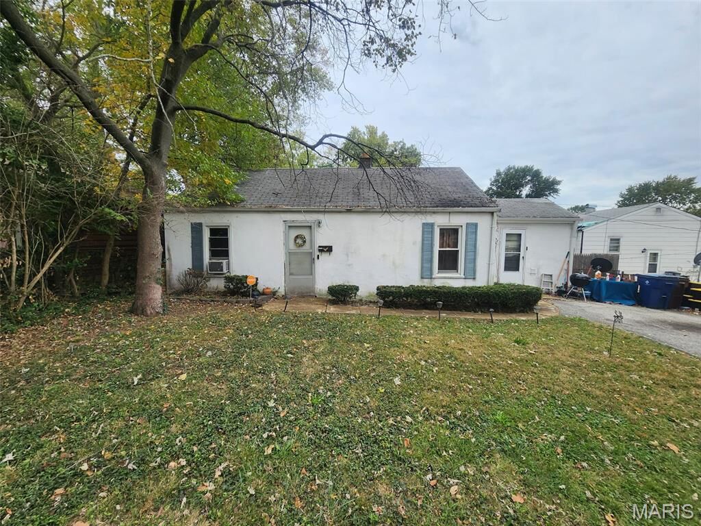 Property Photo:  3294 W Tennyson Avenue  MO 63114
