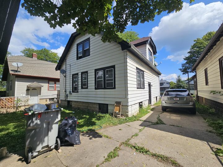 Property Photo:  4143 N 10th St  WI 53209 