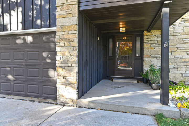 Property Photo:  1800 Mackinac Ave  WI 53172