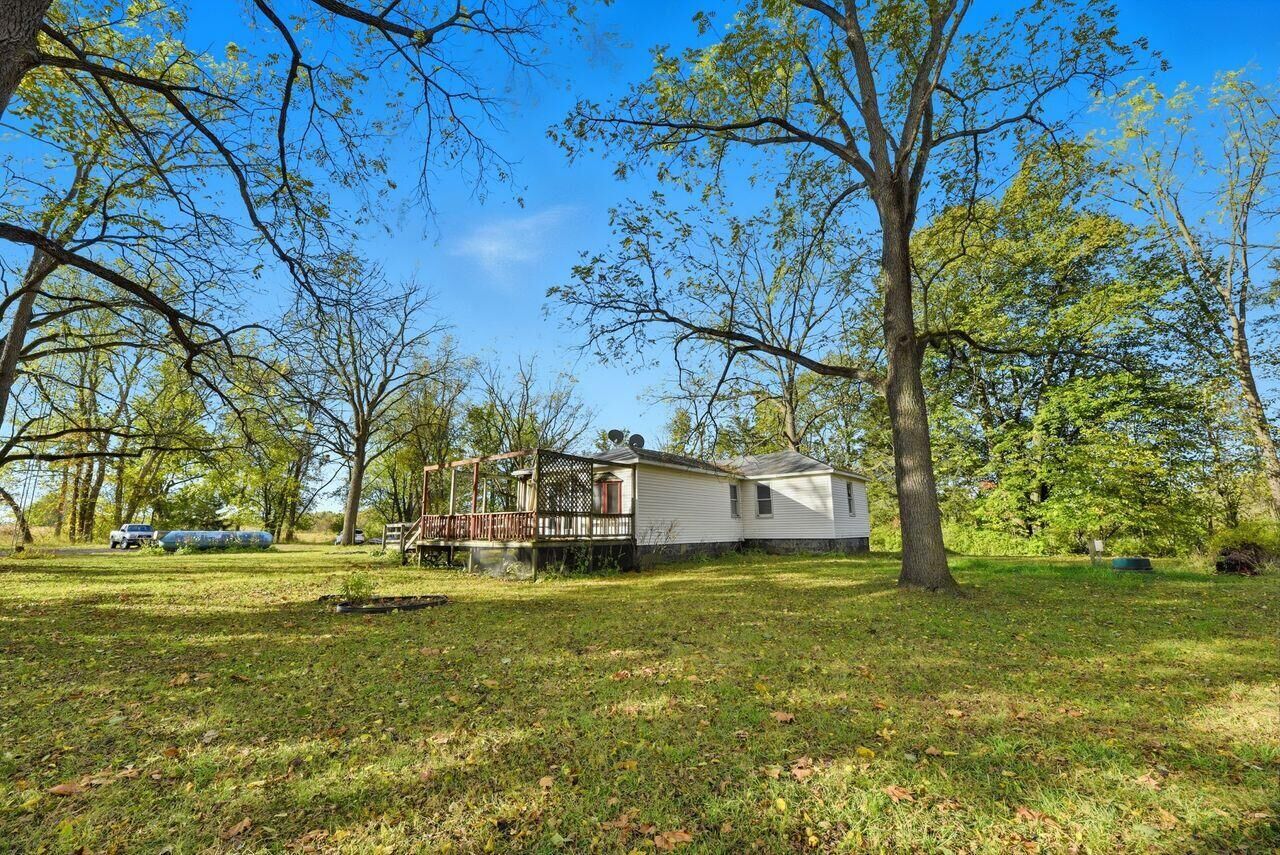 Property Photo:  9936 E Wilson Road  MI 49117 