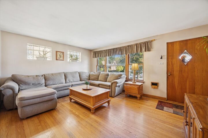 Property Photo: 3334 Prairie Avenue IL 60513