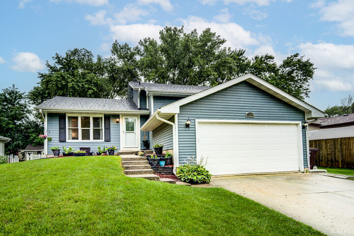 Property Photo:  13734 W Birchwood Drive  IL 60491 
