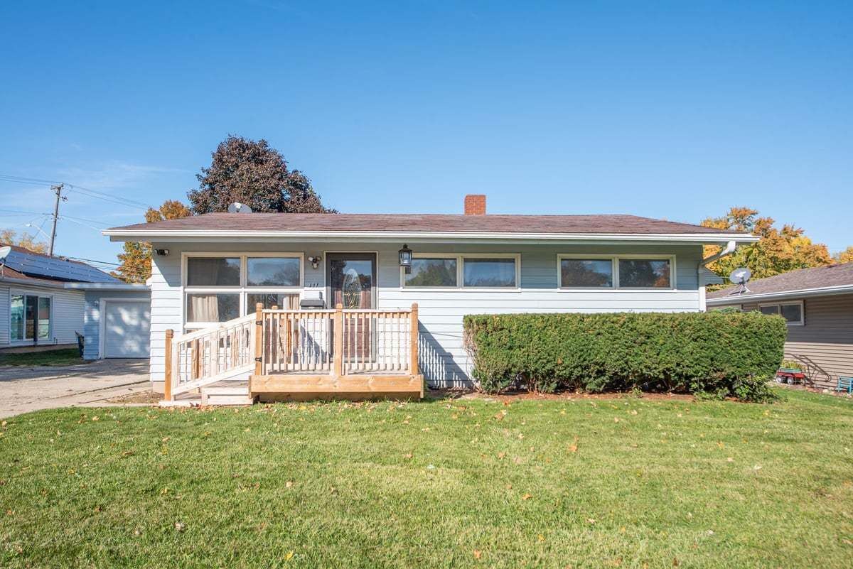 Property Photo: 111 E Royal Drive IL 60115